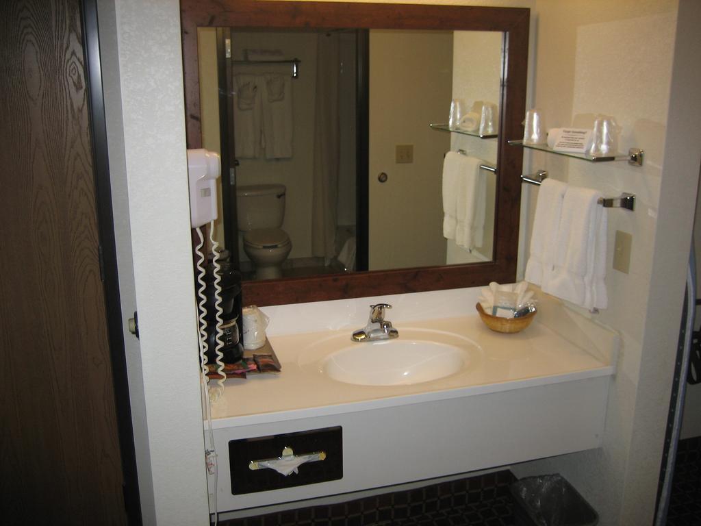 Catalina Inn חדר תמונה